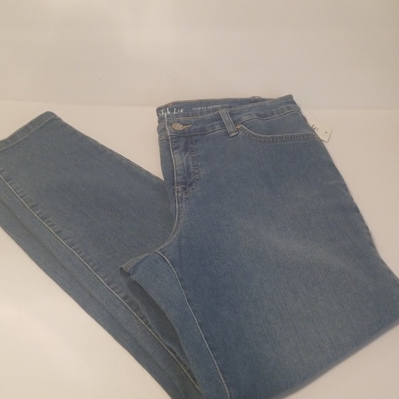Skinny Leg jeans size 12 womens New with tag - Picture 1 of 8